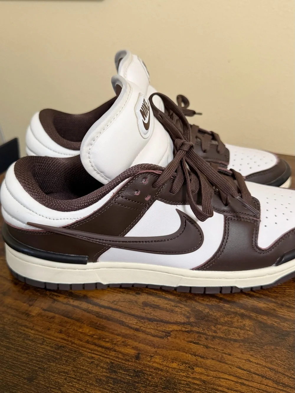 Nike Womens Dunk Low Sneakers - White / Dark Brown - size 9.5